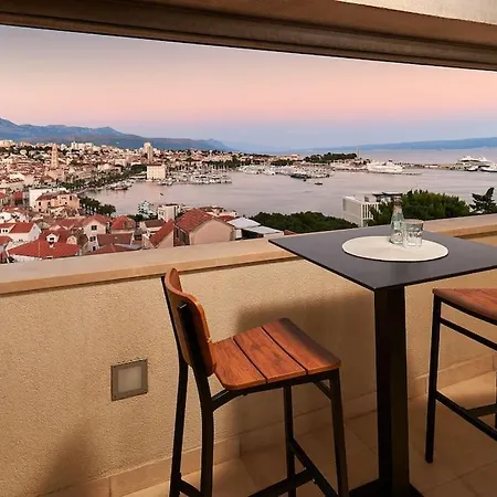 Stella Aurora - The Best View, Elegance & Luxury Апартаменты